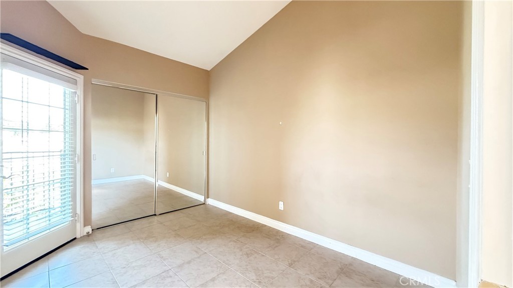 Agoura Country Townhomes (838) - Residential
