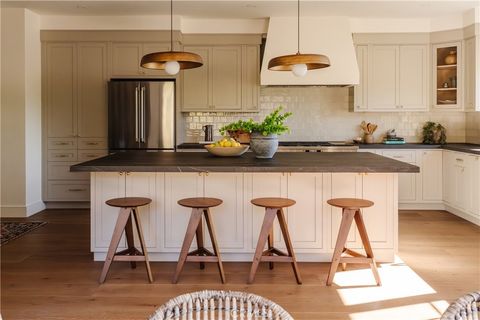 Photo of 2201 N Hobart Boulevard, Los Angeles, CA 90027 (MLS # LG26005597)