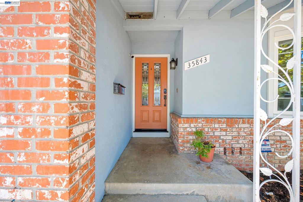 35843 Salvador Ct