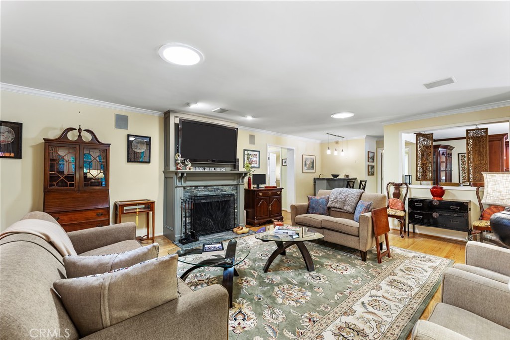 3456 Laurelvale Drive