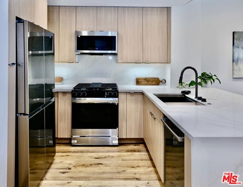 Tiny photo for 13200 Pacific #212, Playa Vista, CA 90094 (MLS # 26842587)