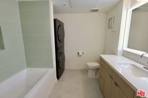 Tiny photo for 13200 Pacific #212, Playa Vista, CA 90094 (MLS # 26842587)
