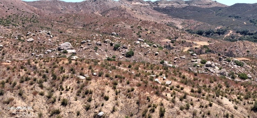 32 W Decker Canyon Road