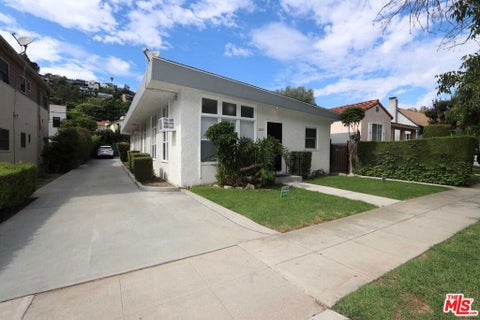 Photo of 1805 Silver Lake Boulevard, Los Angeles, CA 90026 (MLS # 26995701)