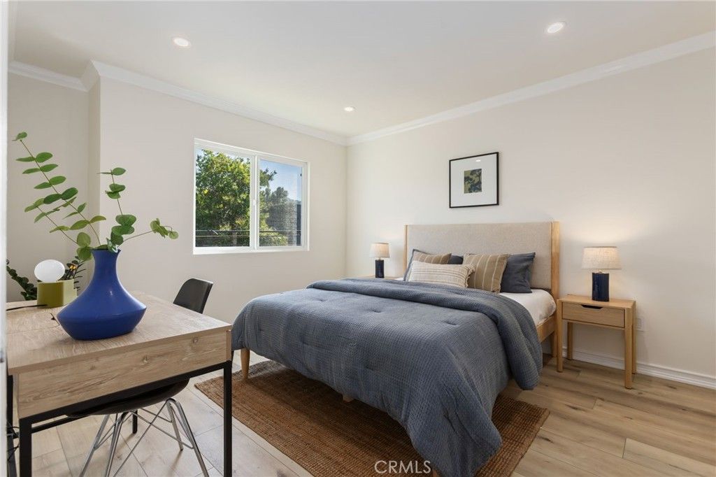 Photo of 4216 Ethel Ave, Apt 5 AVE, Studio City, CA 91604 (MLS # SR26102254)