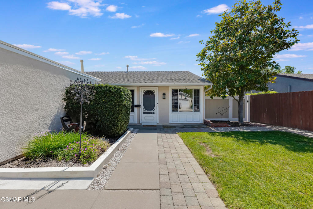 1812 Sandal Wood Place