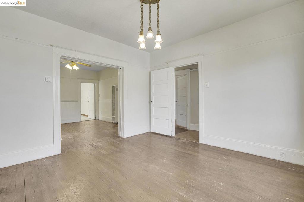 NORTH OAKLAND - Residential Income