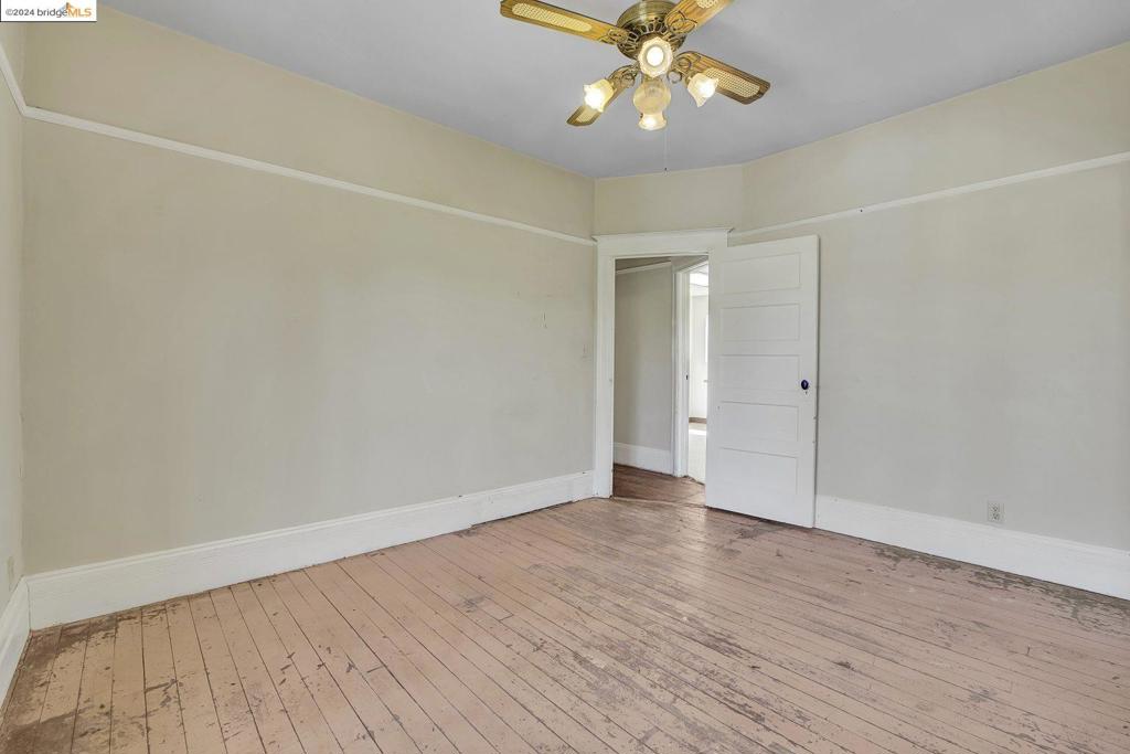 NORTH OAKLAND - Residential Income