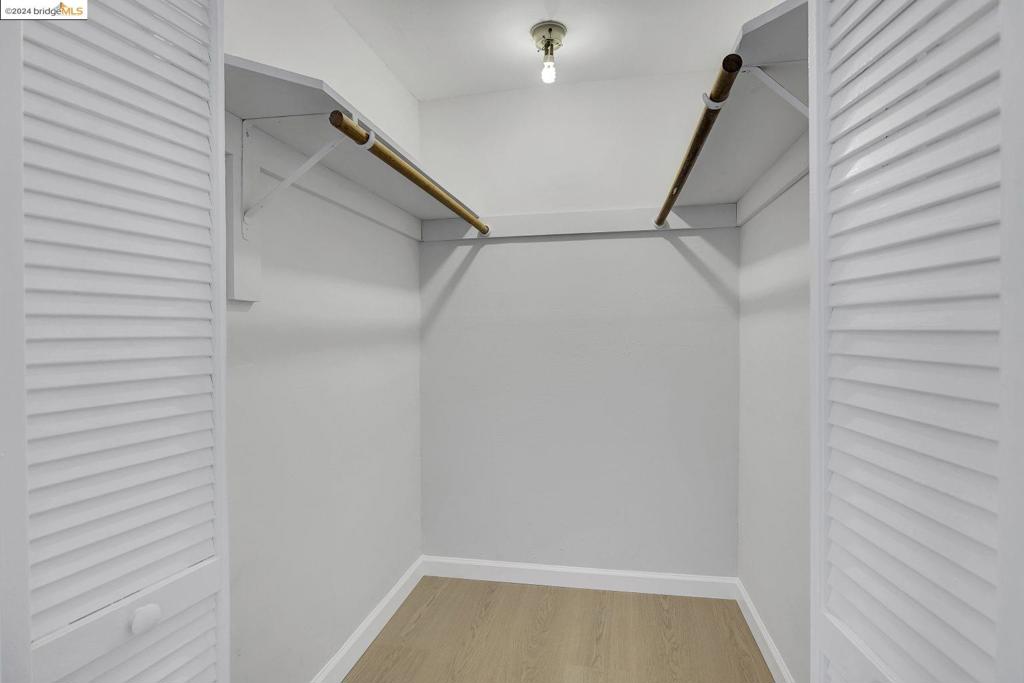 NORTH OAKLAND - Residential Income