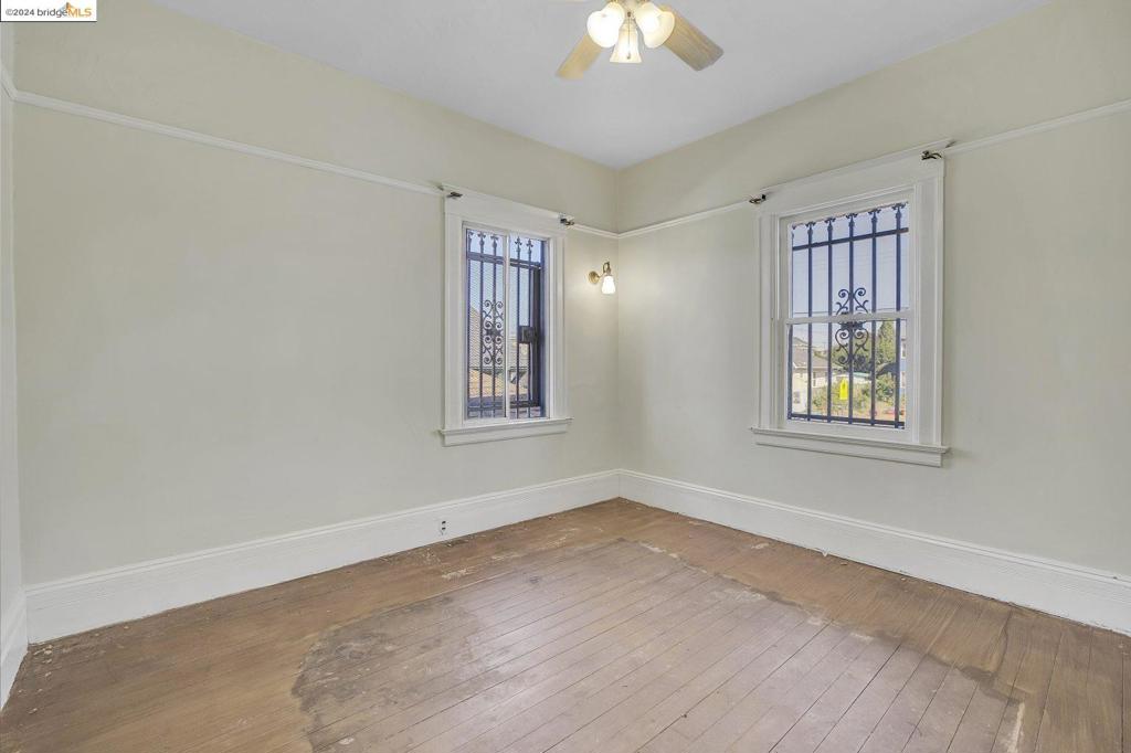 NORTH OAKLAND - Residential Income