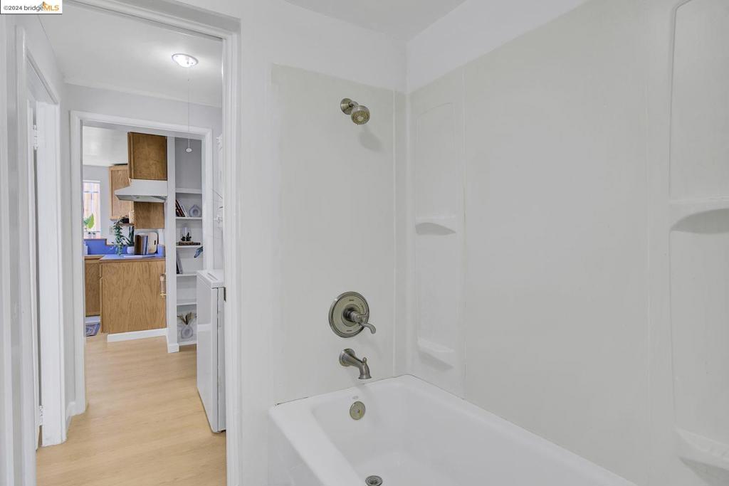 NORTH OAKLAND - Residential Income