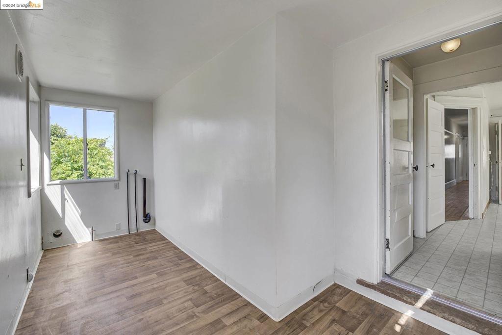 NORTH OAKLAND - Residential Income