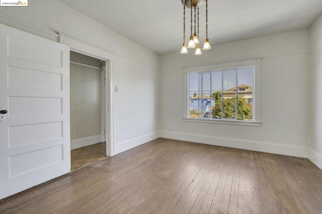 NORTH OAKLAND - Residential Income