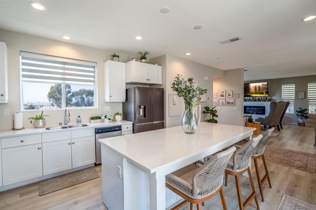 Properties 1 1466 El Nido Dr
