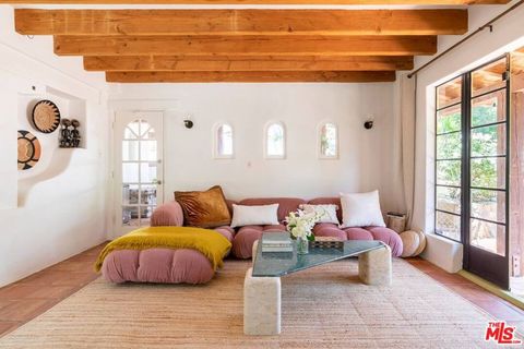 Photo of 3539 Canon Drive, Topanga, CA 90290 (MLS # 26654623)