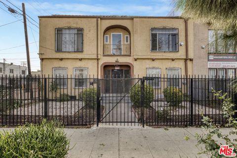 Photo of 1014 W 57th Street, Los Angeles, CA 90037 (MLS # 26634871)