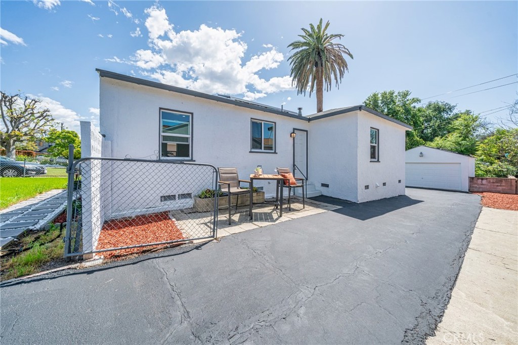 834 Morada Place