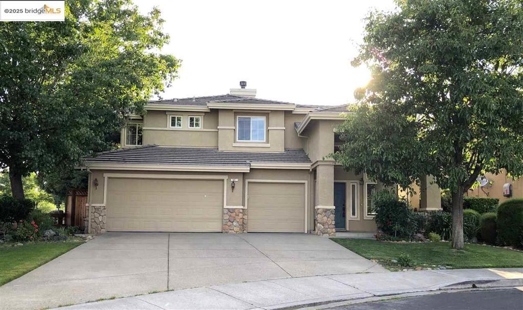 GRAND SPACIOUS 4 BEDROOM, 3 BATH AT THE END OF THE COURT. NEW INTERIOR PAINT, WELL MAINTAINED HOME WITH 1 BED AND 1 BATH DOWNSTAIRS, LARGE FAMILY ROOM W/FIREPLACE, HUGE WALK-IN CLOSET FOR MASER BEDROOM, ALL OTHER CLOSETS HAVE ORGANIZERS, 3 CAR GARAGE, HUGE COVERED PATIO, BIG BACKYARD, BBQ ISLAND, SHED AND GARDENER INCLUDED. CLOSE TO SCHOOL, SHOPPING, WALKING PATH Apply with RentSpree https://apply.link/SY_C02w