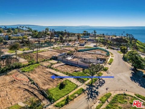 Photo of 536 Tahquitz Place, Pacific Palisades, CA 90272 (MLS # 25628265)