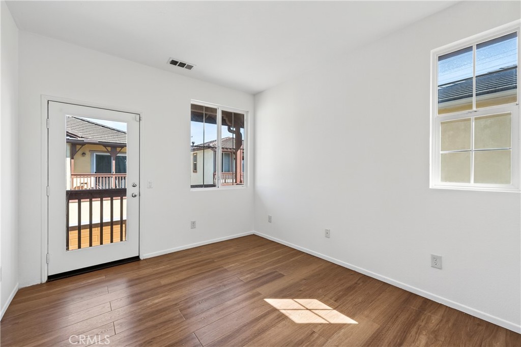 229 E 220th Street