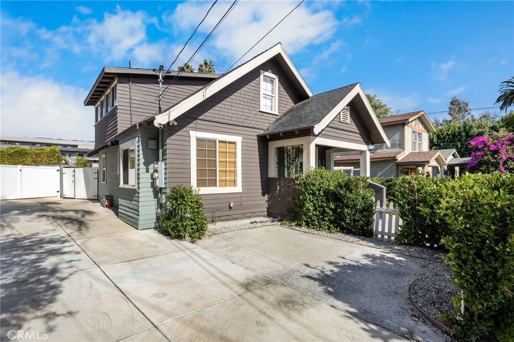 Photo of 175 Painter St, Pasadena, CA 91103 (MLS # PW25259139)