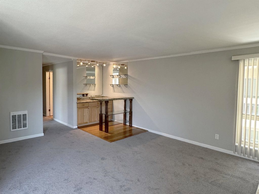 77 Fairmount Ave 220