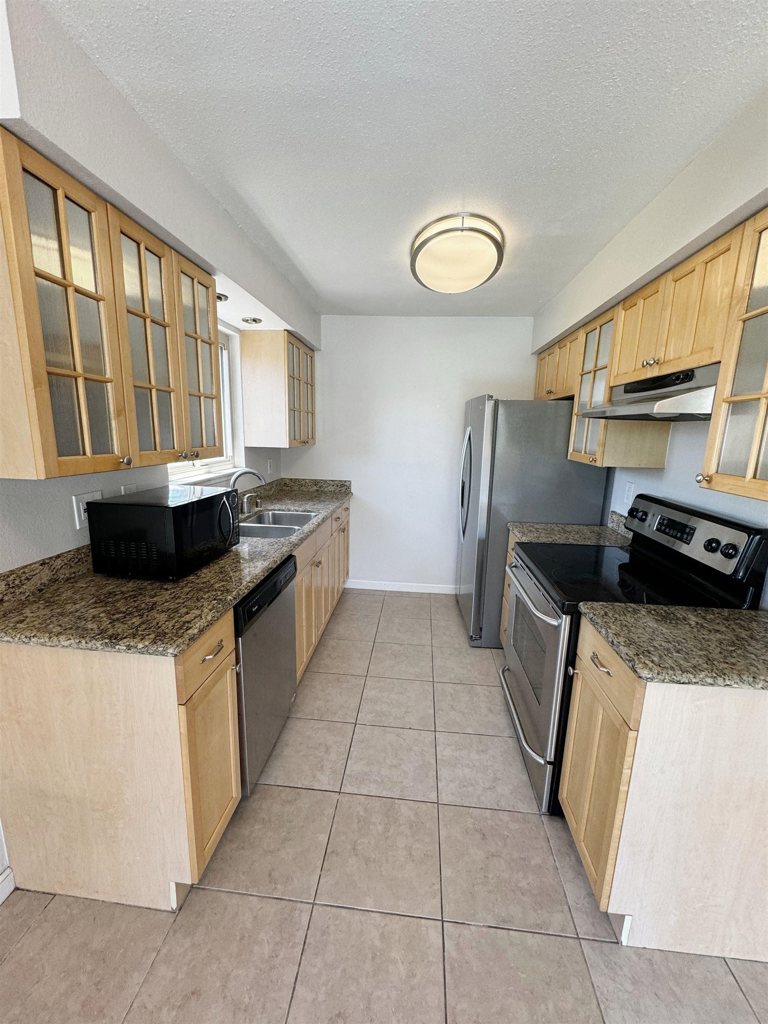 77 Fairmount Ave 220
