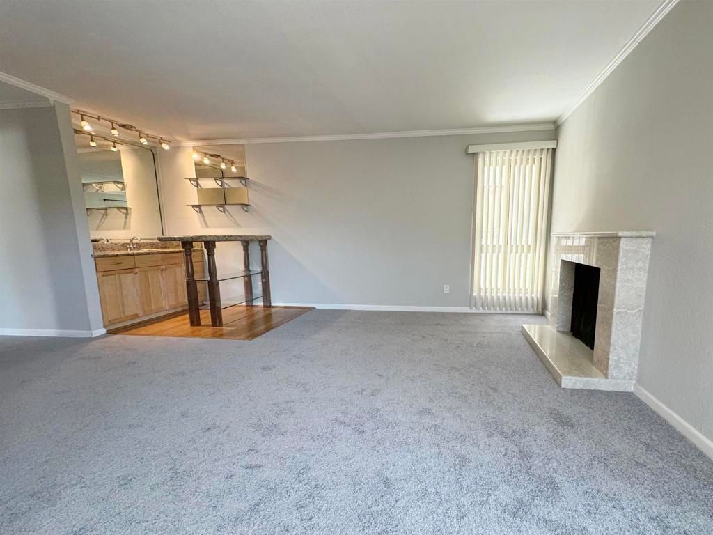 Photo of 77 Fairmount Ave Ave #220, Oakland, CA 94611 (MLS # 41122910)