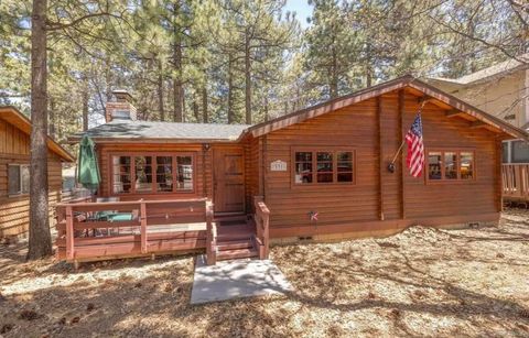 Photo of 331 Maple Lane Ln, Sugarloaf, CA 92386 (MLS # 250040964SD)