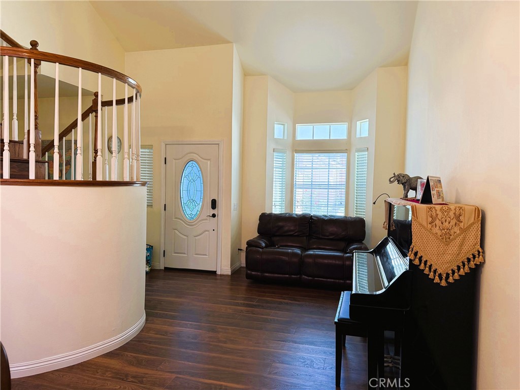 430 W Walnut Avenue W