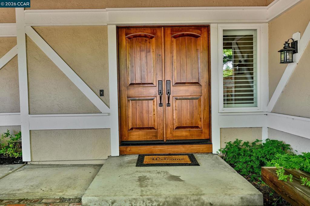 900 Woodland Dr DR, San Ramon CA 94582