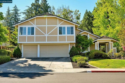 Photo of 900 Woodland Dr DR, San Ramon, CA 94582 (MLS # 41138219)