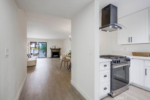 4682 warner b102 huntington beach ca 92649