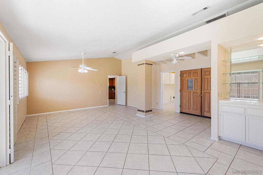 75179 La Sierra