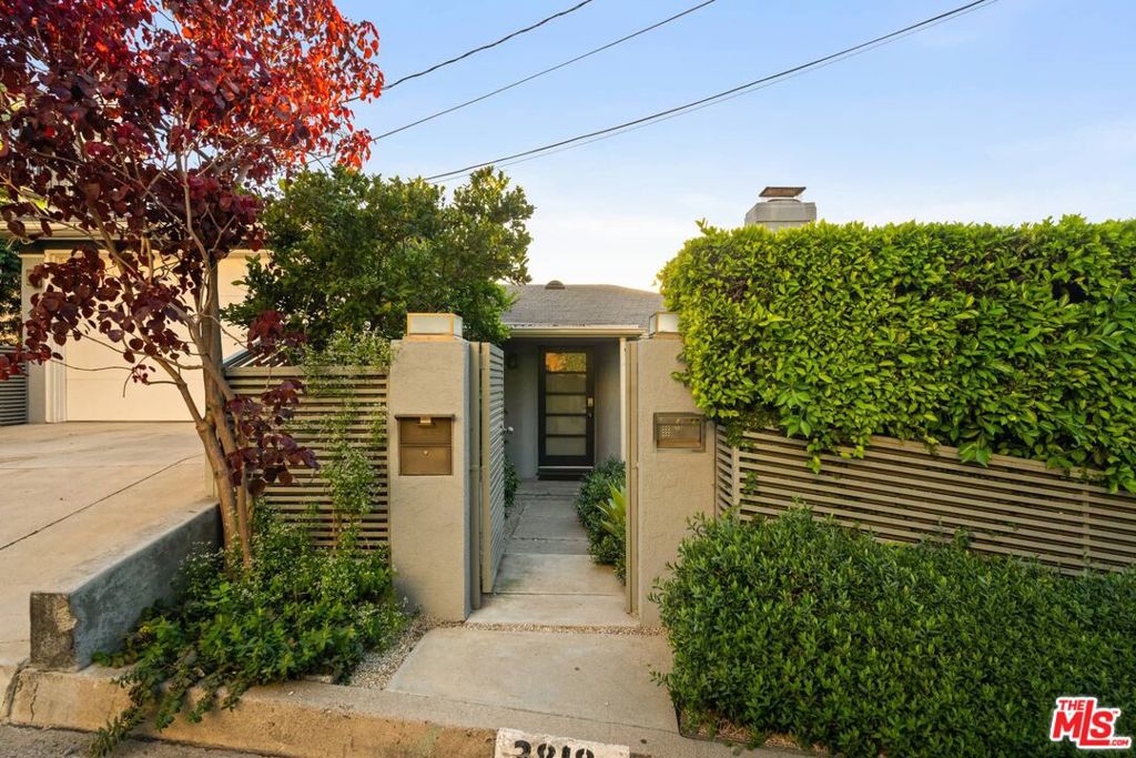 Photo of 2818 Effie Street, Los Angeles, CA 90026 (MLS # 26804991)