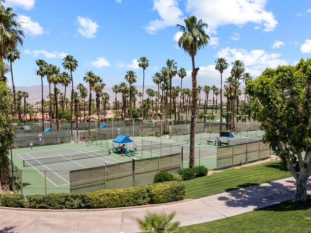 Palm Valley CC - Residential Lease