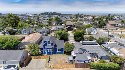 Photo of 517 S Lincoln Street, Fort Bragg, CA 95437 (MLS # C1-11037)