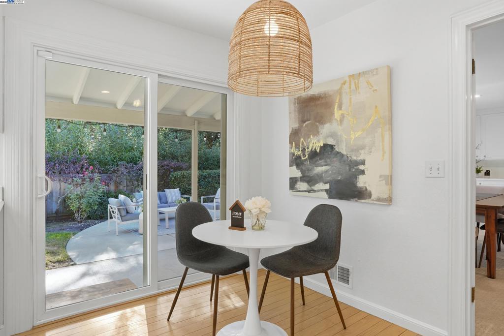 ROUNDHILL - Residential