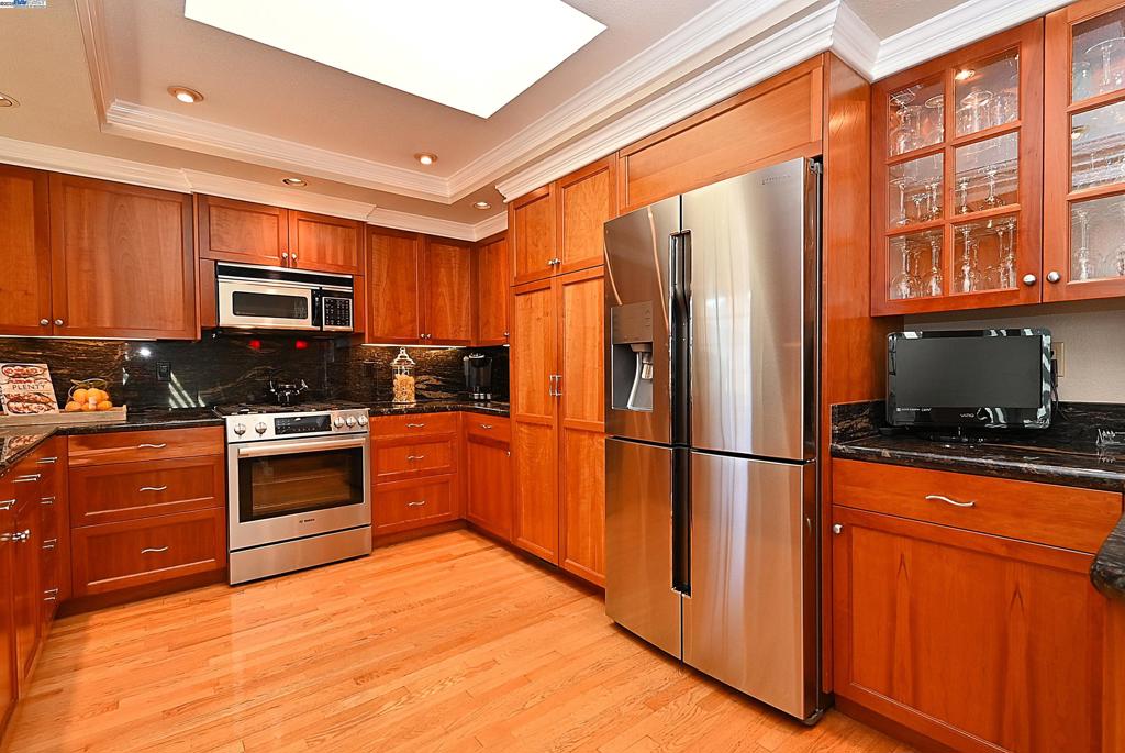 CROW CANYON C.C. - Residential