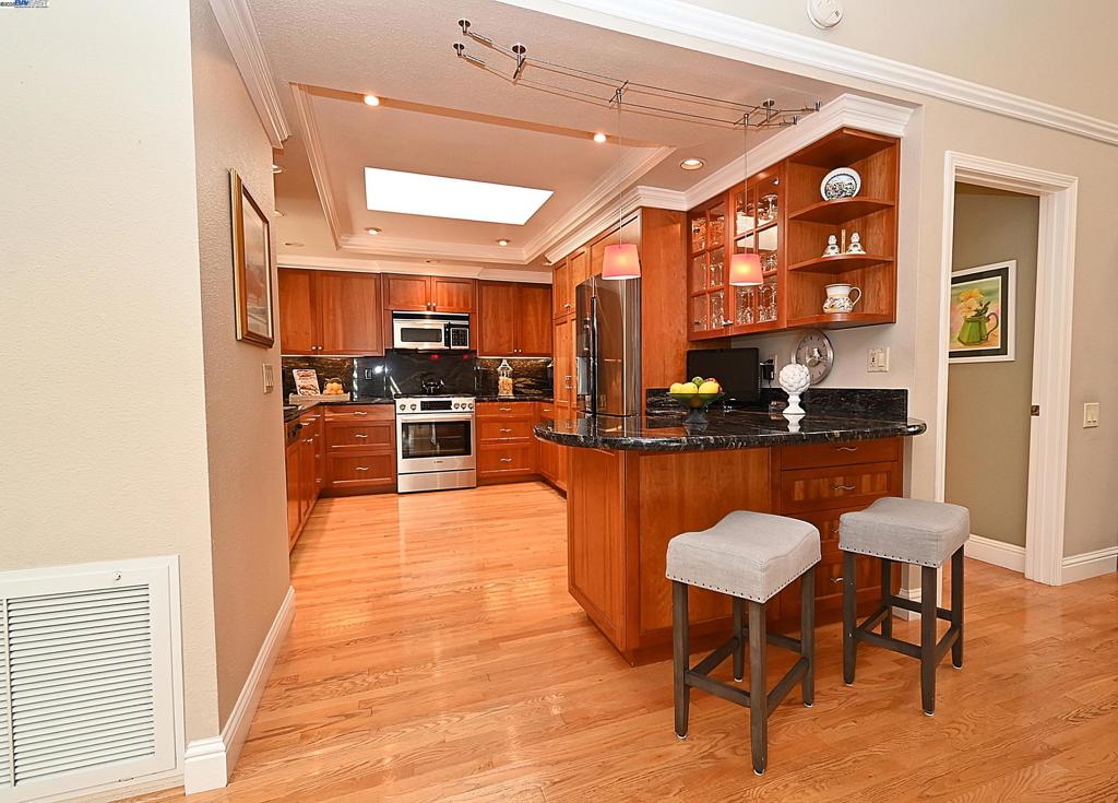CROW CANYON C.C. - Residential