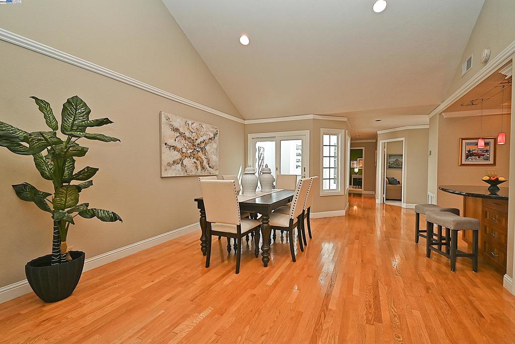 CROW CANYON C.C. - Residential