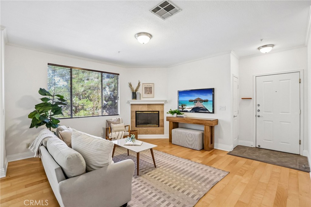 22681 Oakgrove Unit 233