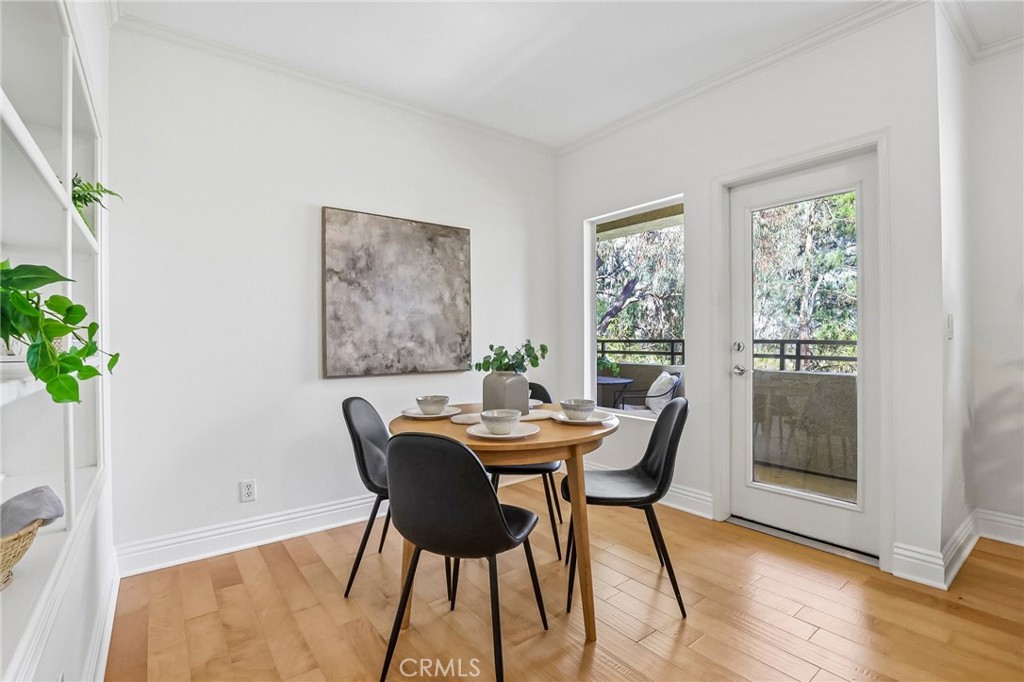 22681 Oakgrove Unit 233