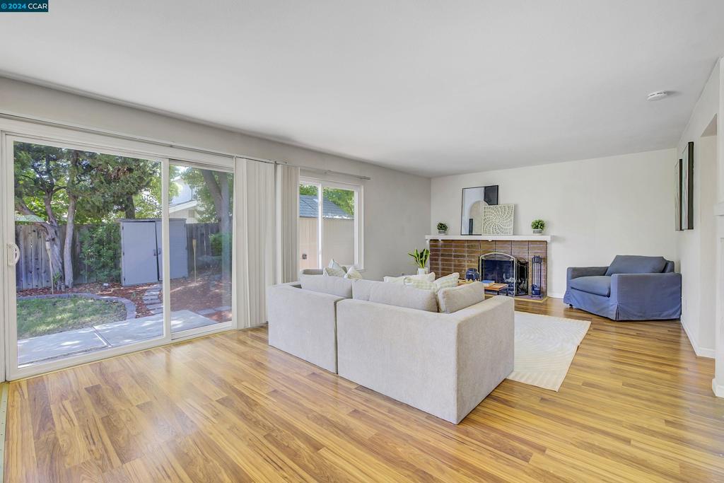 THE CROSSINGS - Residential