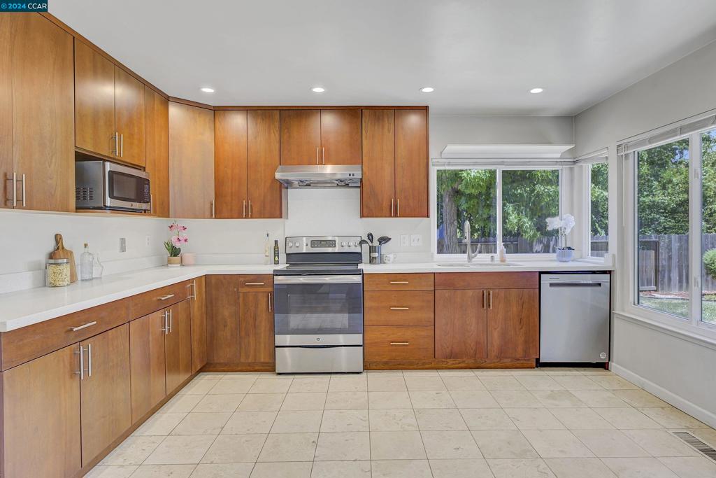 THE CROSSINGS - Residential