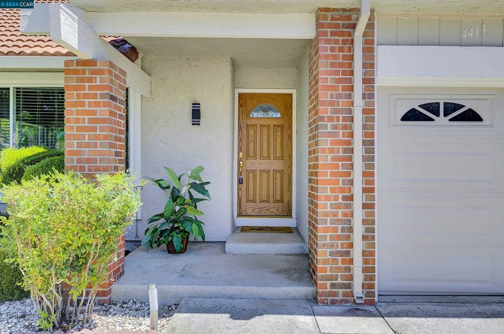 THE CROSSINGS - Residential