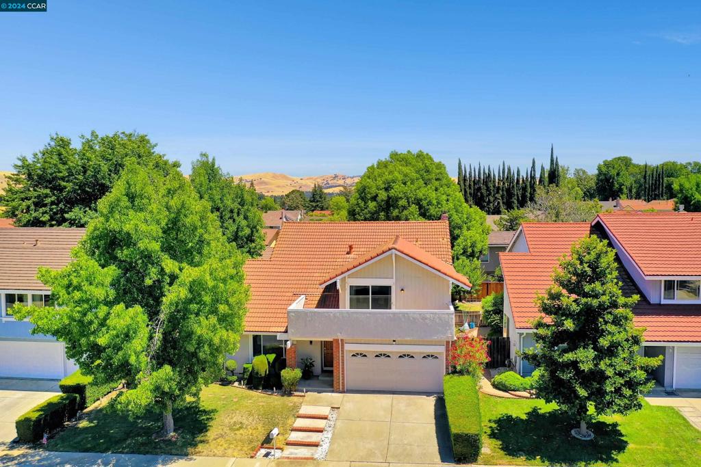 THE CROSSINGS - Residential