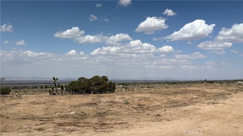 Photo of 0 Ave Y8 & 233rd St E Avenue, Llano, CA 93544 (MLS # SW25098683)