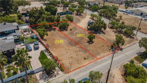 2420 Gaviota Avenue Signal Hill CA 90755