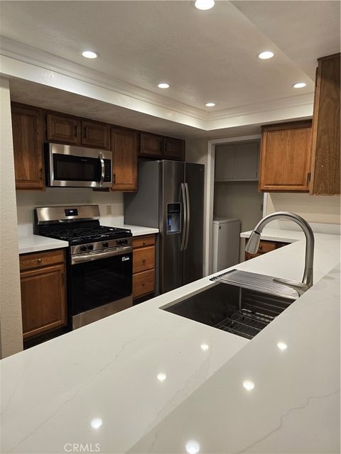 Photo of 254 E Fern Avenue #211, Redlands, CA 92373 (MLS # IG25173780) Photo of 254 E Fern Avenue #211, Redlands, CA 92373 (MLS # IG25173780)